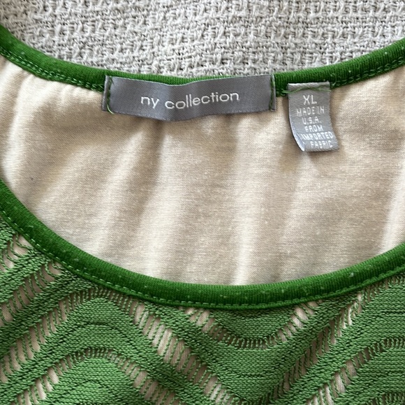 Cute lace like top - Picture 2 of 2